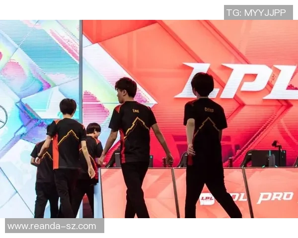 洲际赛分析FPX战队实力表现与未来发展潜力探讨